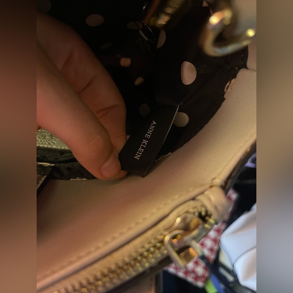 Anne Klein grey shoulder purse - Picture 3 of 9